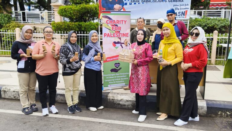 Aksi Solidaritas Sekretariat DPRD Banjarbaru untuk Palestina Dikunjungi Pjs Wali Kota