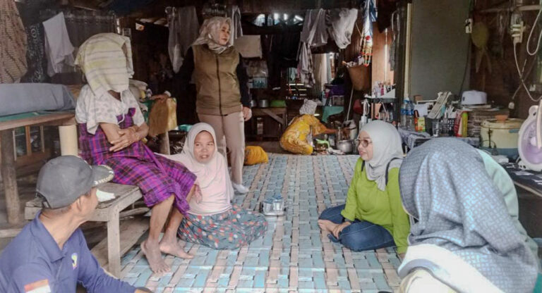 Hidup di Rumah Tak Layak, Lansia di Sungai Tabuk Dapat Perhatian Serius Pemkab Banjar