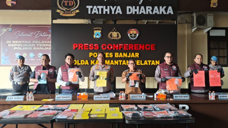Polres Banjar Tangkap 54 Tersangka Narkoba Selama Dua Minggu Polres Banjar Tangkap 54 Tersangka Narkoba Selama Dua Minggu