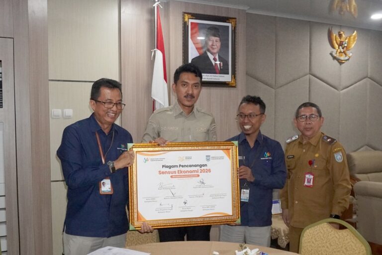Bupati Saidi Mansyur Jadi Responden Sensus Ekonomi 2026 Bupati Saidi Mansyur Jadi Responden Sensus Ekonomi 2026