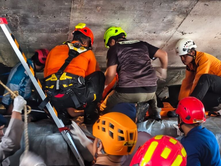Pria Tercebur Sumur di Guntung Manggis Ditemukan Tewas Pria Tercebur Sumur di Guntung Manggis Ditemukan Tewas