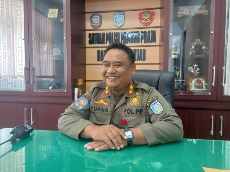 Satpol PP Banjar Sebar 71 Personel Amankan Banjar Berselawat Satpol PP Banjar Sebar 71 Personel Amankan Banjar Berselawat