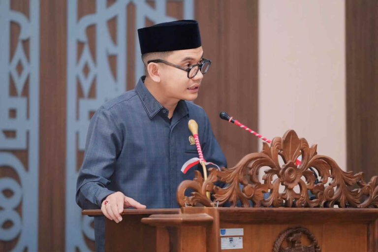 Helikopter BNPB Ambil Air Kolam Warga Tanpa Izin, Anggota DPRD Banjar Minta Perkuat Koordinasi Helikopter BNPB Ambil Air Kolam Warga Tanpa Izin, Anggota DPRD Banjar Minta Perkuat Koordinasi