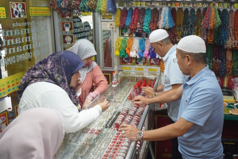33 Warga Malaysia Berburu Jejak Leluhur di Martapura