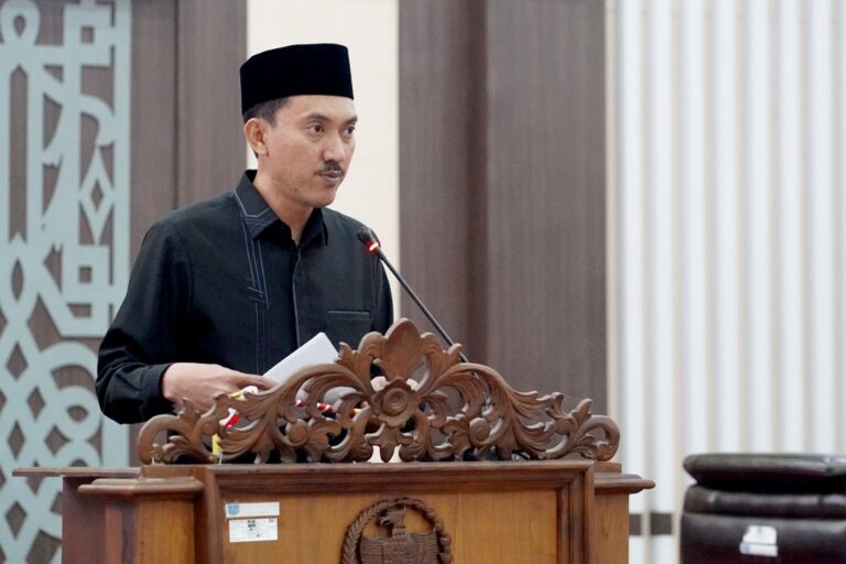 Bupati Banjar Tanggapi Usulan Raperda dalam Rapat Paripurna, Mulai Olahraga sampai Rancangan APBD 2027 Bupati Banjar Menanggapi Usulan Raperda dalam Rapat Paripurna, Mulai Olahraga sampai Rancangan APBD 2027