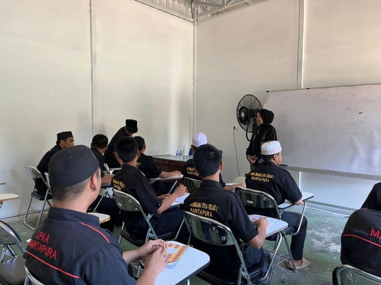 Memahami Iklim, Menatap Masa Depan: Pendidikan Jadi Bekal Anak Binaan LPKA Martapura Kembali ke Masyarakat Memahami Iklim, Menatap Masa Depan: Pendidikan Jadi Bekal Anak Binaan LPKA Martapura Kembali ke Masyarakat