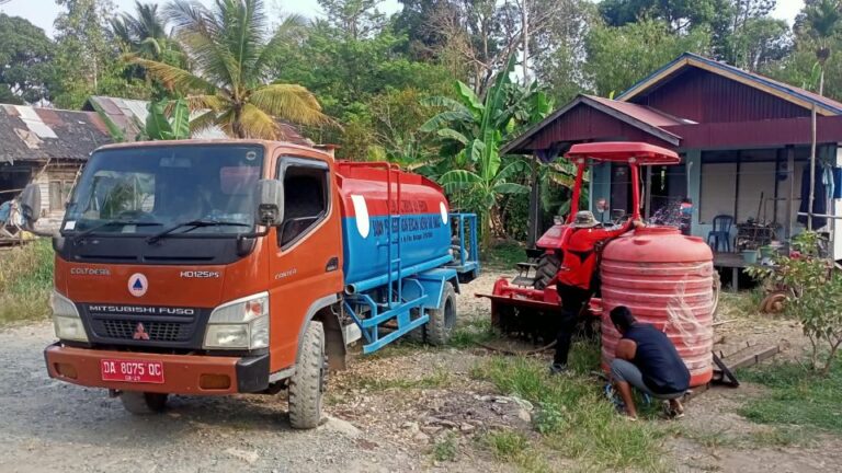BPBD Banjar Distribusikan 10 Ribu Liter Air Bersih BPBD Banjar Distribusikan 10 Ribu Liter Air Bersih
