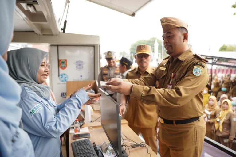 Sekda Banjar Tegas! ASN Harus Patuh Pajak Kendaraan Bermotor Sekda Banjar Tegas! ASN Harus Patuh Pajak Kendaraan Bermotor