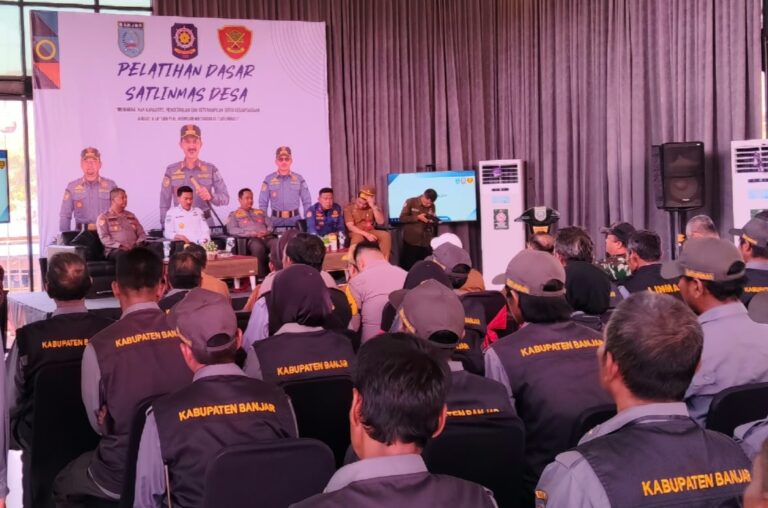 Bupati Banjar Buka Pelatihan Dasar Satlinmas Desa 2026